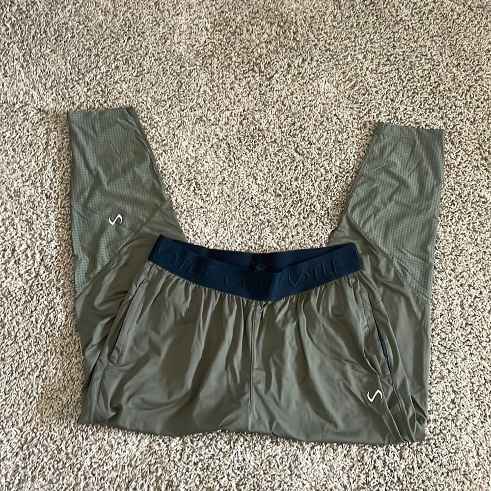 TLF pants size Large